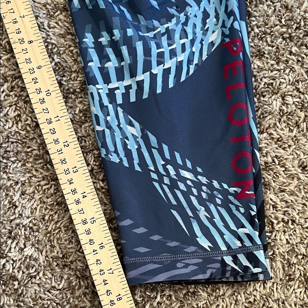 Like New!  Peloton WITH collab- Zepheria High Rise Waist Capr and Brai in Size M - Picture 10 of 16